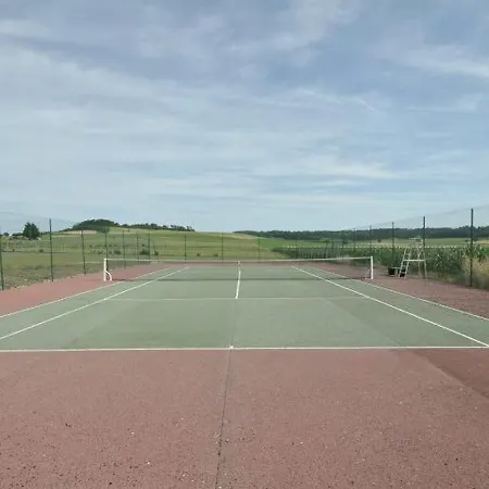 Chateau Du Bourbet 3*