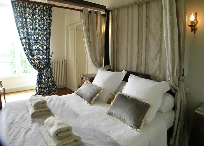 Château Du Bourbet 3*