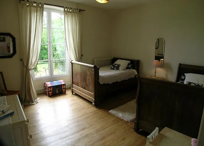 Alojamento de Acomodação e Pequeno-almoço Château Du Bourbet 3*