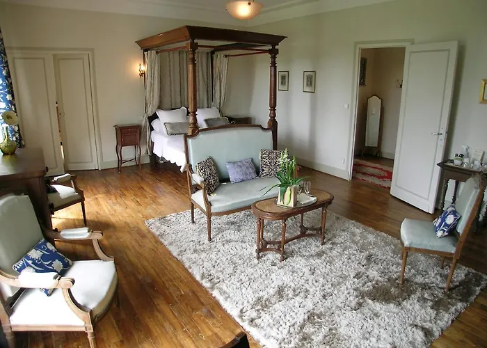 Alojamento de Acomodação e Pequeno-almoço Château Du Bourbet