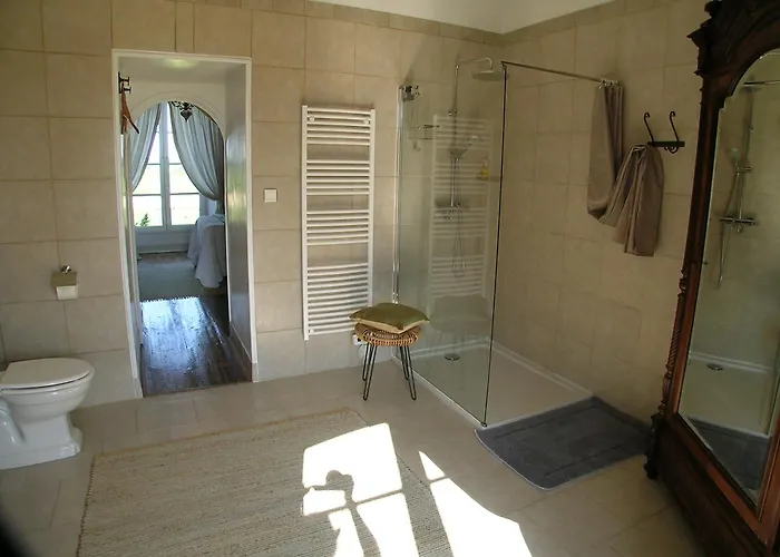 Château Du Bourbet Alojamento de Acomodação e Pequeno-almoço